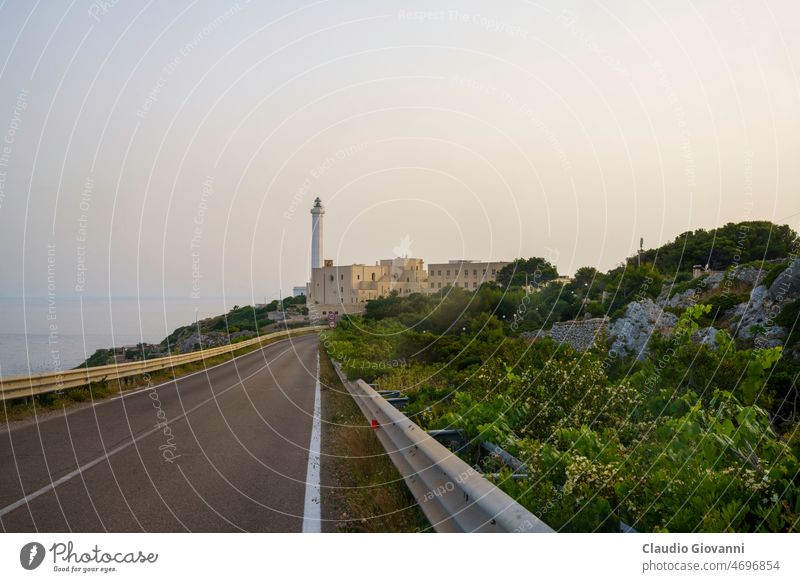 Die Küste des Salento bei Santa Maria di Leuca Apulien Europa Italien Juni lecce santa maria di leuca Gebäude Farbe Tag Landschaft Natur im Freien Palast