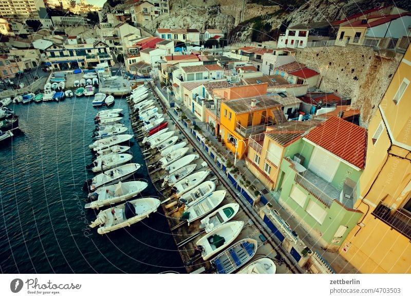 Marseille / Vallon des Hauffes abend alt altstadt architektur blenden dämmerung ferien frankreich gegenlicht historisch innenstadt marseille mittelalter