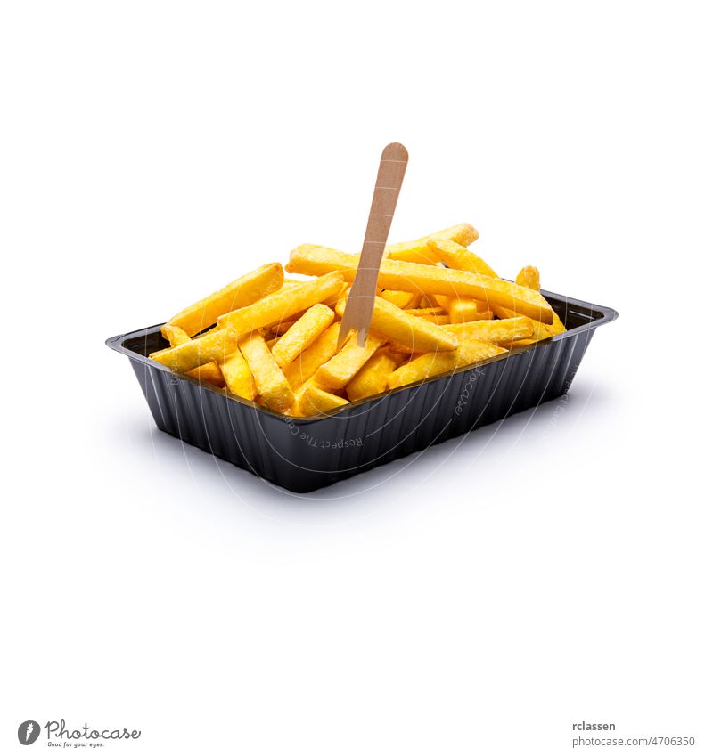 Schale mit Pommes frites auf Weiß fritten Fries Portion Kartoffel holländisch Snack Französisch Deutsch Kartoffelstock Pommesbude fritüre dick essen Chips