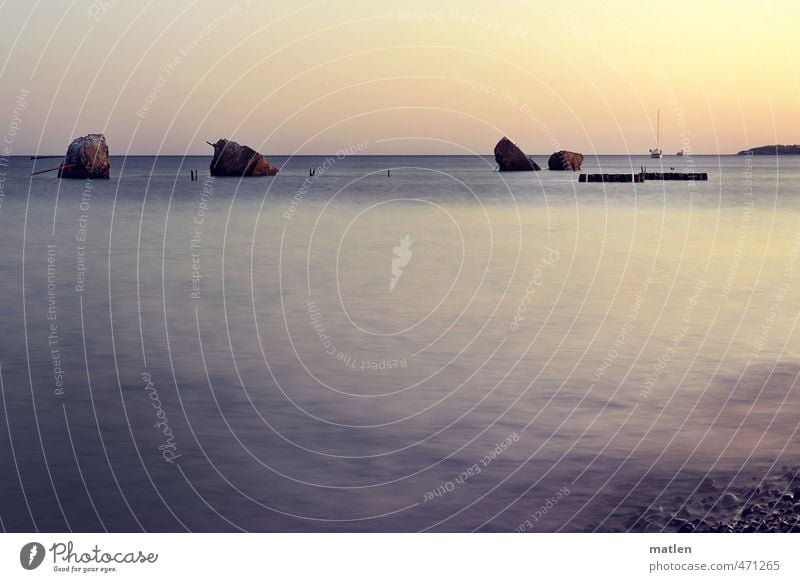 horizontal Umwelt Natur Landschaft Himmel Wolkenloser Himmel Horizont Sonnenaufgang Sonnenuntergang Herbst Wetter Schönes Wetter Küste Strand Ostsee Jacht blau