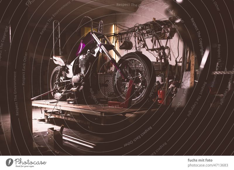 Custom Bike. Motorrad Umbau. Chopper bike custom umbau Werkstatt biker chopper savethechoppers ls einzylinder Zweirad Purple Haze Fahrzeug Biker Verkehr Fahrrad