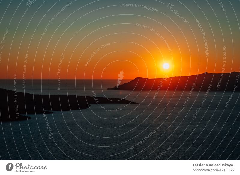 Sonnenuntergang über der Caldera auf der Insel Santorin, Griechenland Landschaft Natur schön Himmel Sommer Feiertag Oia reisen MEER Urlaub Tourismus Schönheit