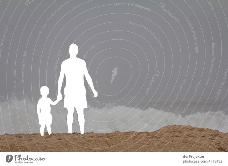 Wenn Menschen fehlen: Eine leere Fläche in Form eines Kindes und eines Mannes am Strand Vergänglichkeit sterben Tod Natur Umwelt Akzeptanz Vertrauen Glaube