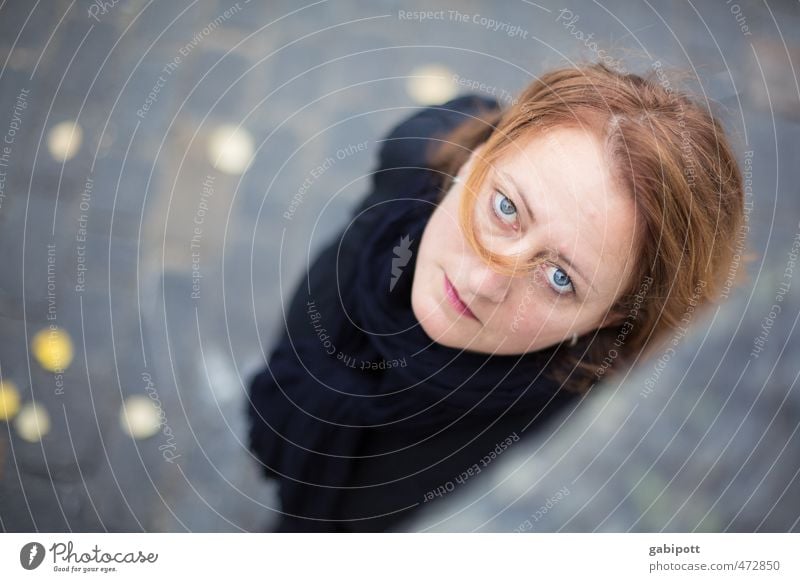 Augenblick Mensch Junge Frau Jugendliche Erwachsene Leben Gesicht 1 beobachten Kommunizieren Blick schön einzigartig natürlich feminin Gefühle geheimnisvoll