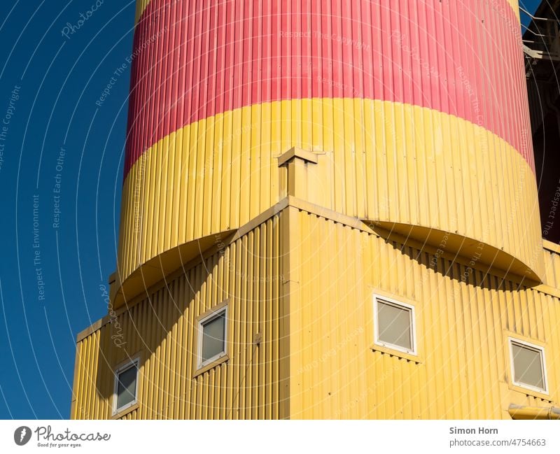 Geometrie der Industrie Container Lager Güterverkehr & Logistik Kontrast Handel Containerterminal Lagerhalle Hafen Wirtschaft Pause Pausenraum rund eckig