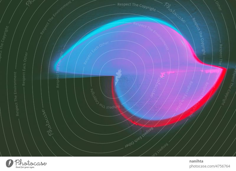 Abstraktes Bild von bunten Formen von Licht gegen schwarzen Hintergrund Farbe Malerei abstrakt farbenfroh intensiv pulsierend dunkel Dunkelheit Synthesizer