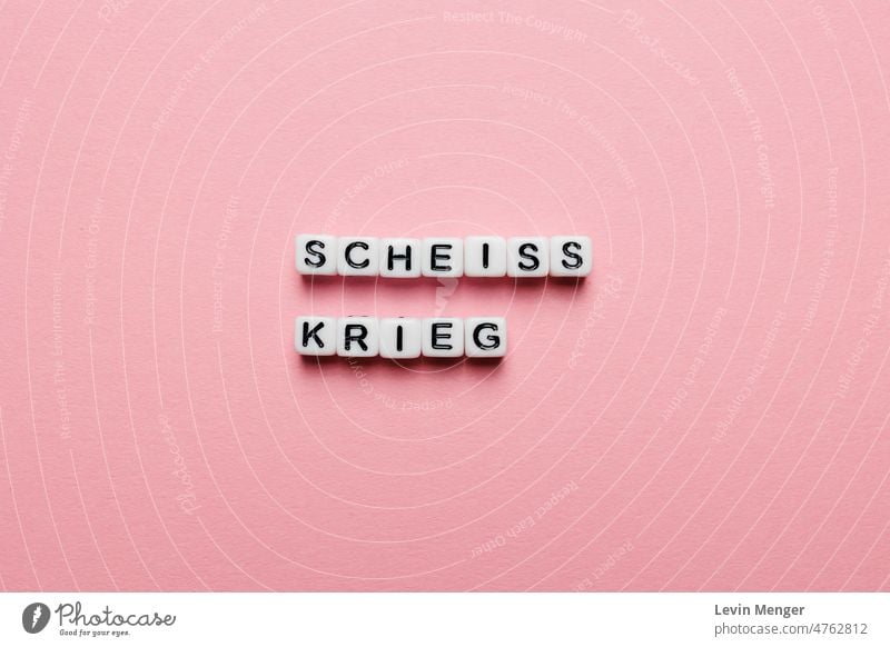 Scheiß Krieg - Buchstabenwürfel Würfel pink rosa rose frieden peace putin Russland ukraine Frieden Freiheit Politik & Staat Solidarität Hoffnung Zeichen