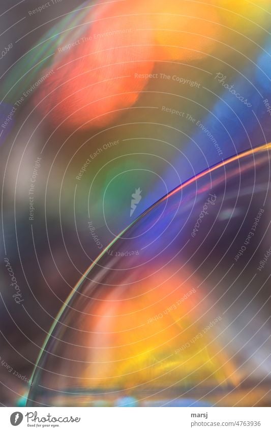 Seifenblasenzauber mit Farben. Lichterscheinung Reflexion & Spiegelung abstrakt außergewöhnlich Vergänglichkeit Muster Experiment Außenaufnahme einzigartig