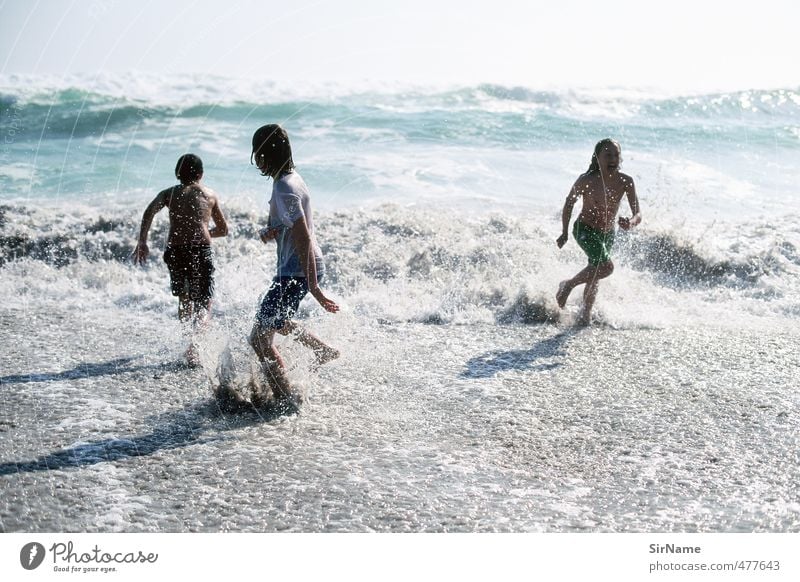 240 [mit der Brandung rennen] Leben Kinderspiel Ferien & Urlaub & Reisen Abenteuer Freiheit Sommerurlaub Wassersport Junge Kindheit Jugendliche 3 Mensch