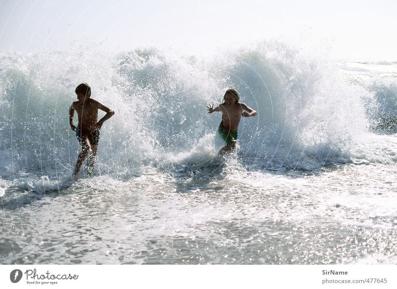 239 [mit der Brandung rennen] Leben Freizeit & Hobby Spielen Kinderspiel Ferien & Urlaub & Reisen Abenteuer Freiheit Sommer Sommerurlaub Strand Meer Wellen