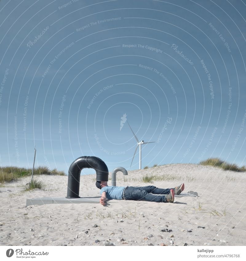 frischluft tanken Frischluft Rohrleitung Windrad Düne Dünengras Sand Nordsee liegen Mensch atmen Atem Sauerstoff Betankung Landschaft Natur Farbfoto Küste