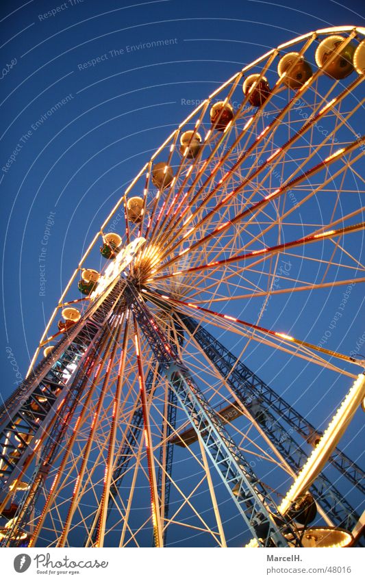 RIIIIIIIESENRAD Riesenrad Jahrmarkt Abend Markt Feste & Feiern Lampe Abenddämmerung