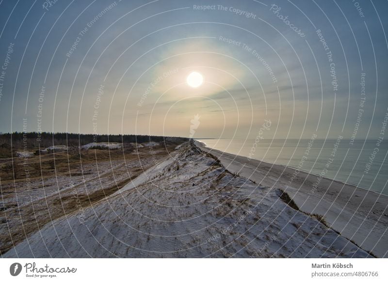 Hohe Düne auf dem Darss. Aussichtspunkt im Nationalpark. Strand, Ostsee, Himmel und Meer. hohe Düne MEER Sand Darrs Zingst Gras Stille Windstille Wasser Wellen