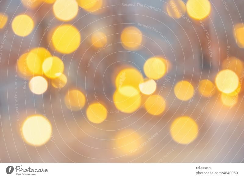 verschwommenes Bokeh von Weihnachtsbeleuchtung. Magische Winterurlaub abstrakten Hintergrund Weihnachten neu Jahr Vorabend fröhlich Postkarte Glitter Feiertag