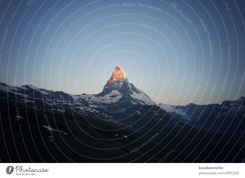 b erglühen Umwelt Natur Landschaft Himmel Wolkenloser Himmel Sonnenaufgang Sonnenuntergang Sonnenlicht Sommer Felsen Alpen Berge u. Gebirge Matterhorn Gipfel