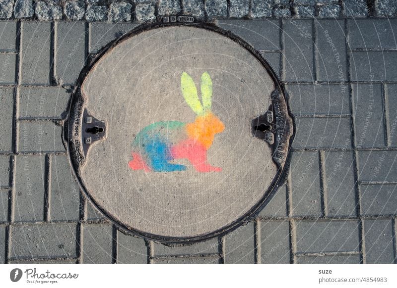 Gulliver auf Reisen Ostern Hase Osterhase Karneval lustig Ohr Tier Hasenohren tierisch Hase & Kaninchen niedlich bunt Osterfarben Farbfoto Tradition Straße