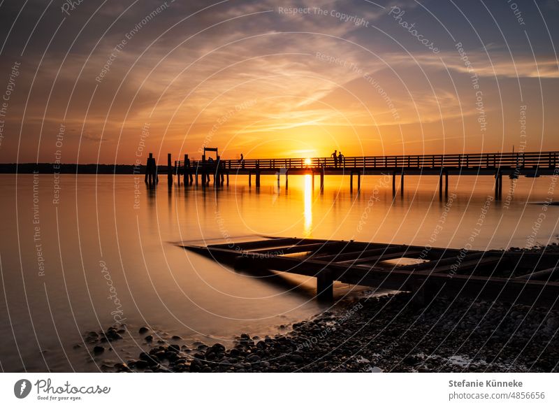 Ein Sommertag in Bayern Gegenlicht Herrsching am Ammersee Seeufer explore discover lake der sonne entgegen südbayern landkreis starnberg Himmel Wolken