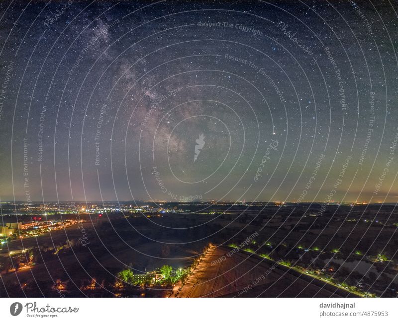 Die Milchstraße über der Rheinebene bei Ketsch, fotografiert mit einer 250-Gramm-Drohne. ketsch Tal Rheintal Nacht Himmel Stern Milchstrasse Galaxie Astronomie