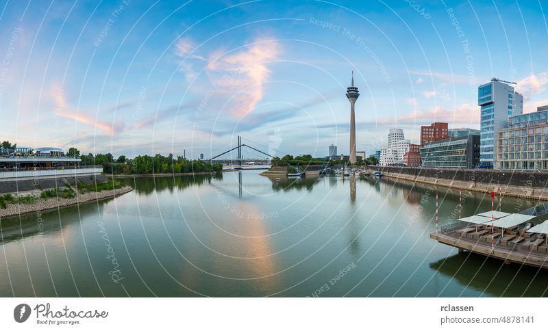 Düsseldorf-Panorama düsseldorf Deutschland Turm Fluss Europa Großstadt Rhein Sommer Architektur medienhafen Medienhafen Landeshauptstadt nrw Skyline Tourismus