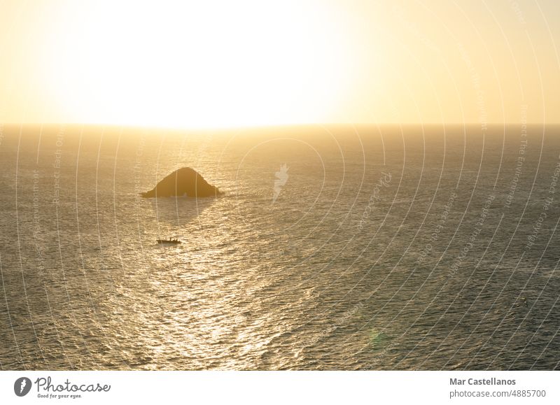 Sonnenuntergang über dem Karibischen Meer. Küste von La Guajira. Karibik Karibisches Meer MEER Wasser Insel Felsen Verdunkelung Ruhe Landschaft reisen Natur