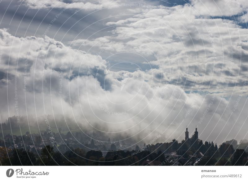 Stadt in den Wolken Ferien & Urlaub & Reisen Tourismus Sightseeing Städtereise Natur Landschaft Himmel Klima Wetter schlechtes Wetter Unwetter Sturm Nebel Regen