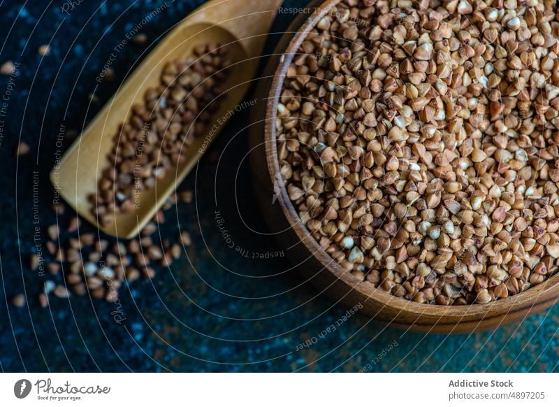 Schale mit getrocknetem Bio-Buchweizen Schalen & Schüsseln Müsli Essen zubereiten Entzug Diät Lebensmittel glutenfrei Korn Grütze Gesundheit Bestandteil