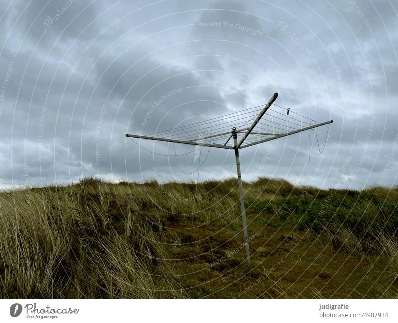 Wäschespinne in den Dünen Dünengras Küste Nordsee Nordseeküste Jütland Dänemark Himmel Wolken Meer Landschaft Natur Ferien & Urlaub & Reisen Reiseziel