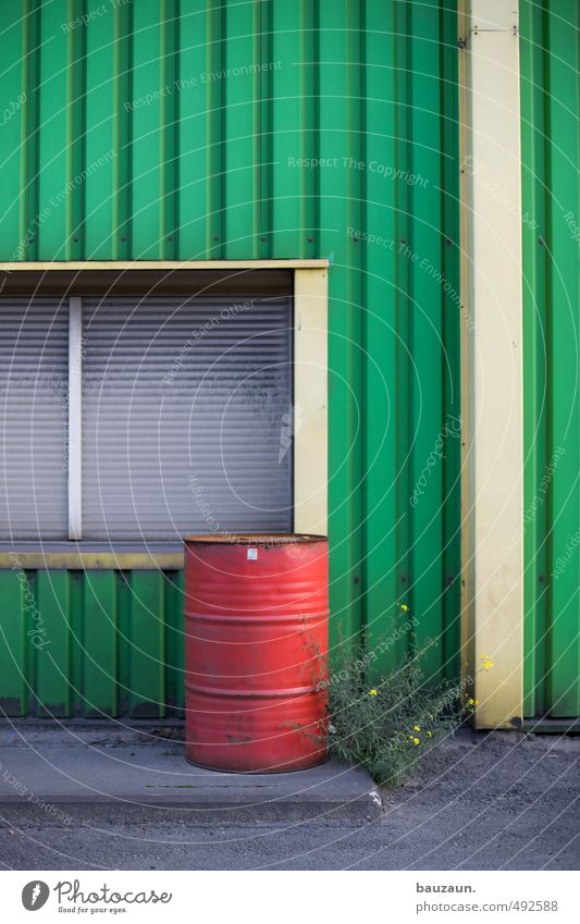 grünrotgelb. Arbeitsplatz Baustelle Fabrik Landwirtschaft Forstwirtschaft Industrie Handwerk Energiewirtschaft Blume Bauwerk Gebäude Mauer Wand Fassade Fenster