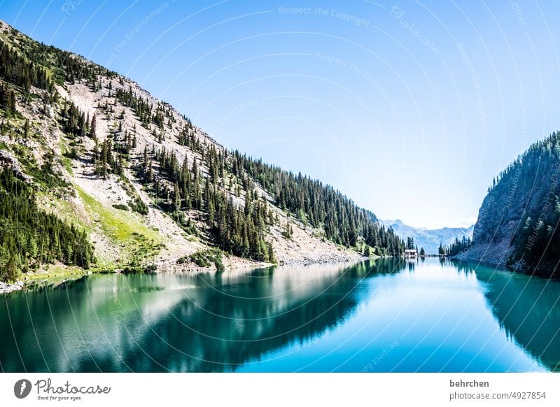 lake agnes Alberta Abenteuer Freiheit See Landschaft Berge u. Gebirge Kanada Außenaufnahme Natur Rocky Mountains Nordamerika Farbfoto fantastisch Tourismus