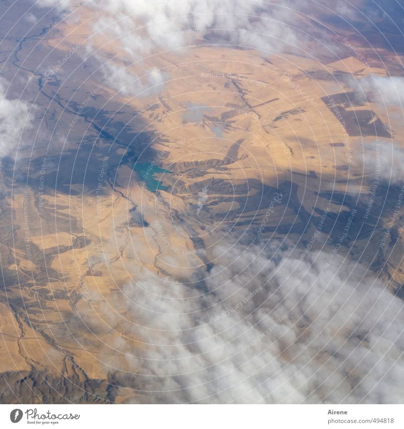 schöpfung erster tag Ferien & Urlaub & Reisen Ferne Umwelt Landschaft Urelemente Erde Luft Wasser Wolken Wetter Fluss Luftverkehr fliegen unten braun grau