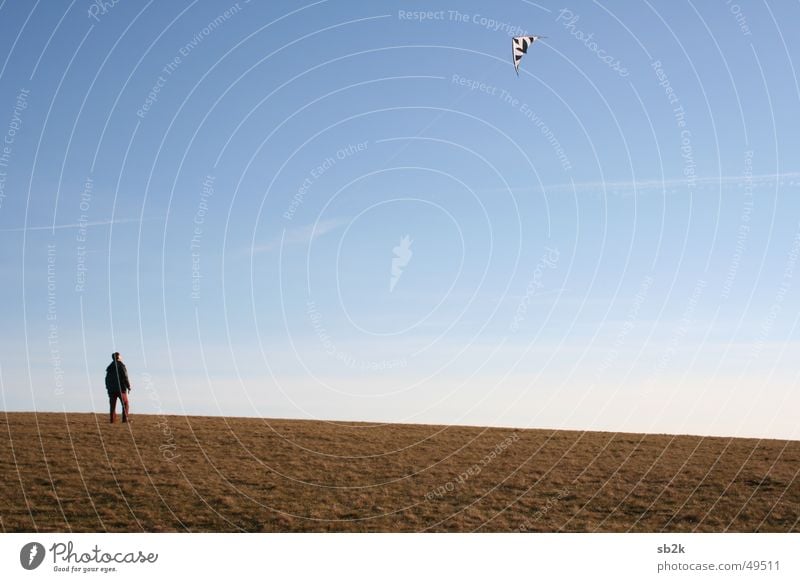 stehn und fliegen Drache Wiese Herbst steigen Schnur Wasserkuppe Mensch Himmel Bodenbelag Seil Rhön sebastian