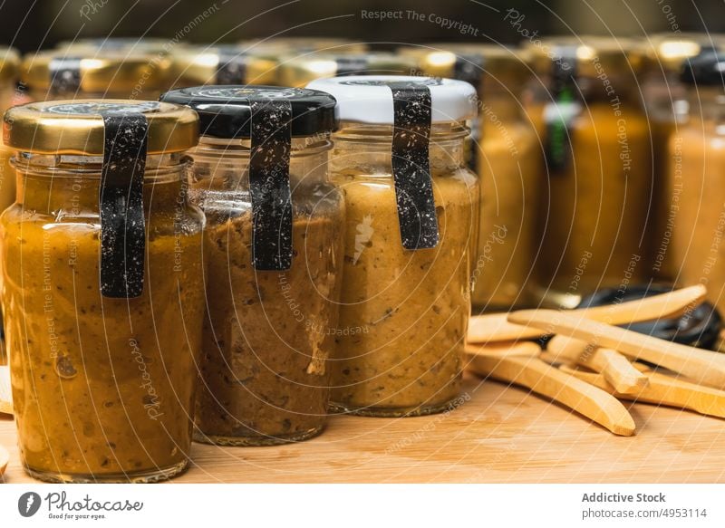 Viele Gläser mit Gemüsesauce Lebensmittel kulinarisch Saucen Amuse-Gueule mischen Küche Glas selbstgemacht Vegetarier Produkt lecker frisch gesunde Ernährung