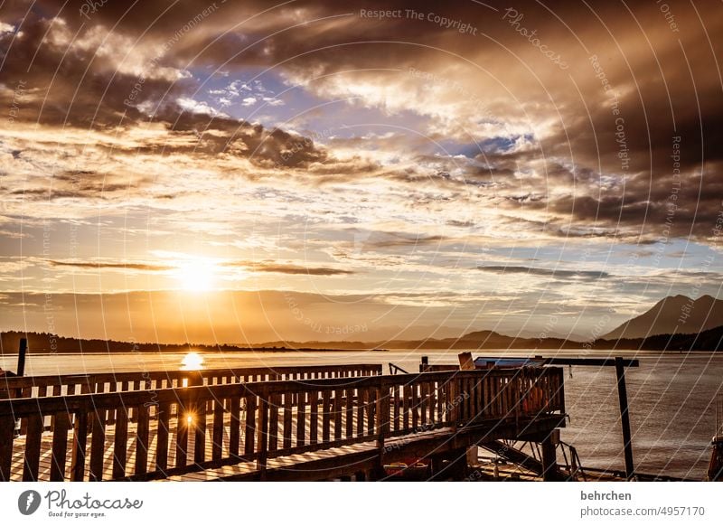 wenn der tag zu ende geht, bleiben die träume Idylle genießen träumen erholsam Erholung romantisch Wolken Sonnenuntergang Abenddämmerung British Columbia