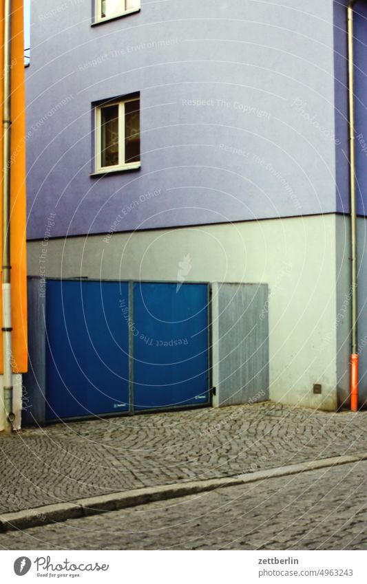 Anonyme Häuser altstadt architektur aschersleben dämmerung fassade fenster froschperspektive gebäude haus innenstadt kultur platz sachsen-anhalt