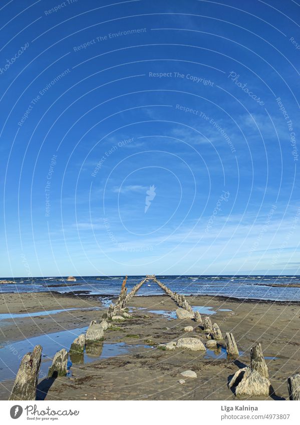 Ufer Tourismus reisen Natur Meer Küstenlinie Strand MEER Sommer Wasser Feiertag Himmel malerisch Urlaub blau schön Sand Landschaft Meereslandschaft Europa