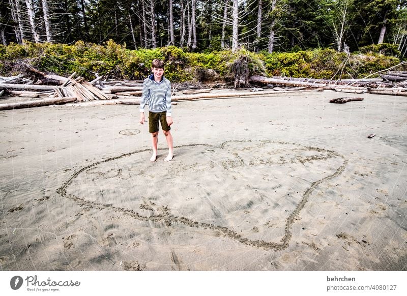 LIEBE British Columbia Long Beach Vancouver Island Kanada Sohn Kindheit fantastisch besonders Nordamerika Junge Ferne Ferien & Urlaub & Reisen Abenteuer Meer