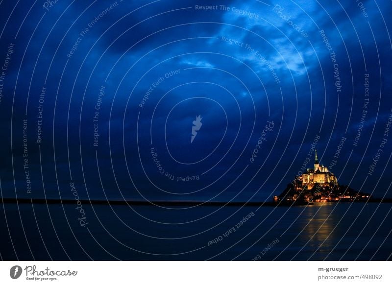 Le Mont-Saint-Michel Normandie Europa Dorf Kirche Burg oder Schloss Bauwerk Sehenswürdigkeit Wahrzeichen Denkmal Gefühle Macht Glaube Religion & Glaube Farbfoto
