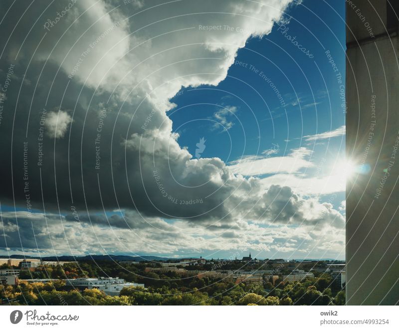 Wolkenhaufen Stadt Stadtsilhouette Bautzen Gebäude Kleinstadt Horizont Panorama (Aussicht) Himmel Kirche Außenaufnahme Menschenleer Farbfoto Textfreiraum oben