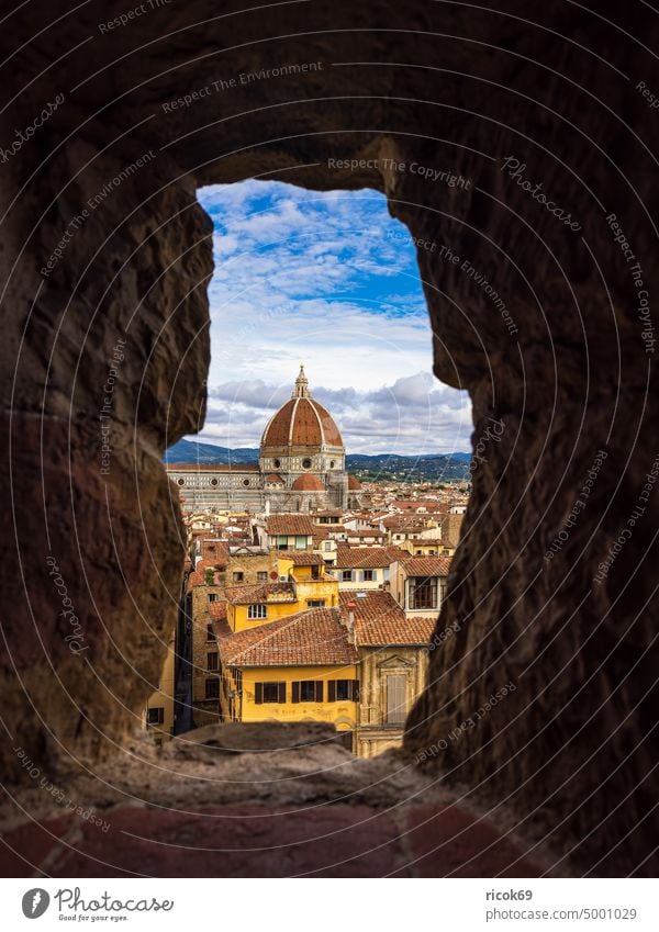 Blick auf die Kathedrale Santa Maria del Fiore in Florenz, Italien Toskana Kirche Stadt Firenze Architektur Gebäude Haus Mauer historisch alt Bauwerk