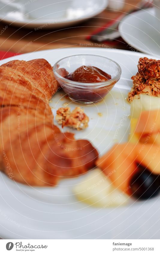 Croissant Französisches Frühstück Essen Gebäck Backwaren Morgen lecker Lebensmittel frisch süß Bäckerei geschmackvoll