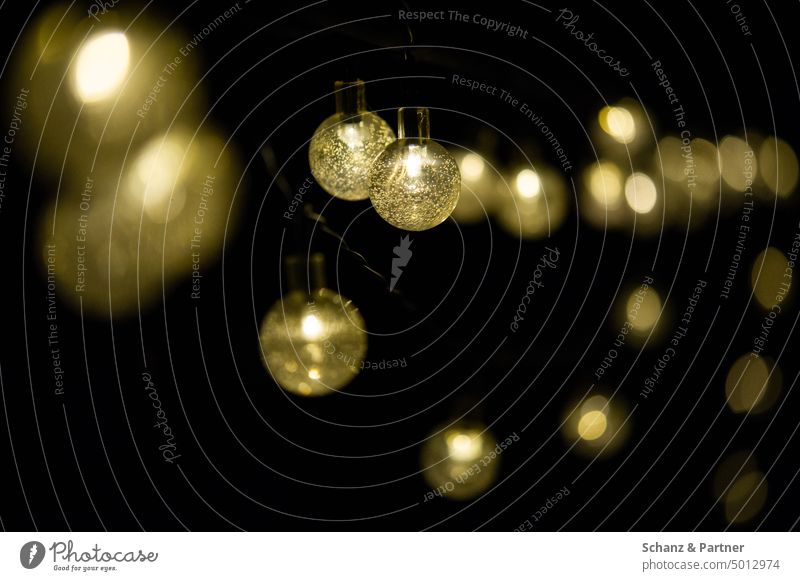 leuchtende Lichterkette mit runden Lämpchen in der Dunkelheit beleuchten Beleuchtung Weihnachtsbeleuchtung dezent Kugeln Weihnachten & Advent