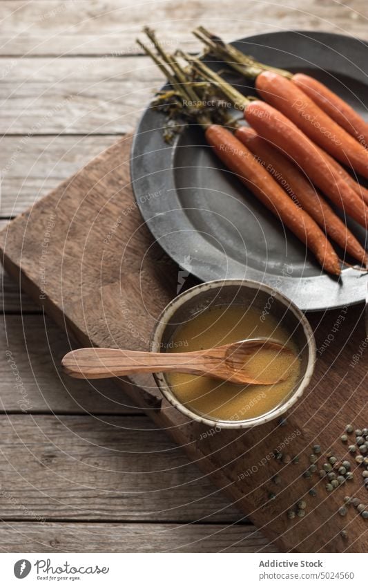 Gekochte Möhren auf dem Teller Karotten gekocht Gemüse Gastronomie Ernährung natürlich Lebensmittel serviert Essen zubereiten Bestandteil Küche frisch Mahlzeit