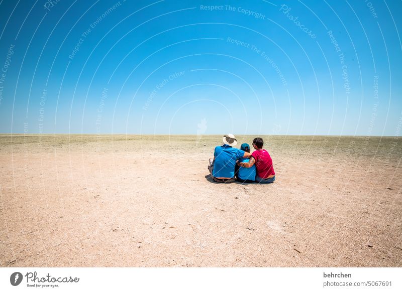 wenn es einfach mal nichts gibt etosha national park Etosha Etoscha-Pfanne Ferne Fernweh reisen Namibia Farbfoto Afrika Sand weite Ferien & Urlaub & Reisen