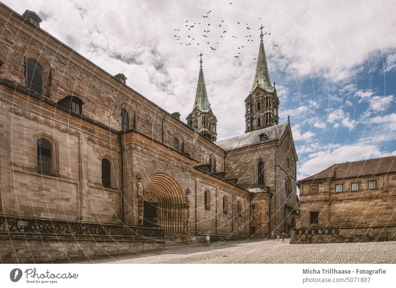 Bamberger Dom Bayern Franken Stadt Altstadt Türme Turmspitzen Häuser Gebäude Architektur Tourismus Touristen reisen Urlaub Städtereise besuchen besichtigen