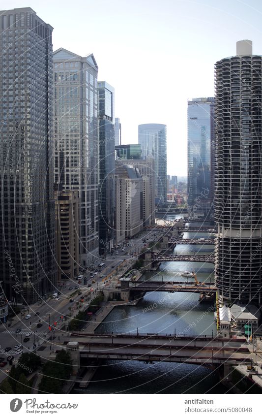 Ausblick III Chicago Aussicht Ferien & Urlaub & Reisen Wasser Reflexion & Spiegelung Fluss Wahrzeichen Architektur Stadtbild Außenaufnahme Gebäude urban