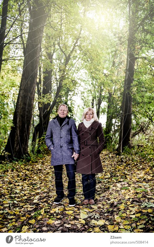 M+D Gesundheit Weiblicher Senior Frau Männlicher Senior Mann Eltern Erwachsene Paar Partner 2 Mensch 60 und älter Natur Landschaft Sonne Herbst Schönes Wetter