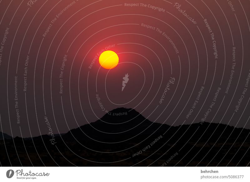 tagtraum träumen fantastisch Dämmerung kitschig Kitsch Romantik romantisch Damaraland Sonnenuntergang Außenaufnahme Afrika Namibia Landschaft Ferne Fernweh