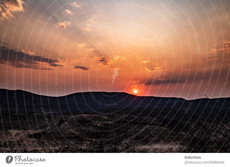 schöne träume kitschig romantisch genießen Berge u. Gebirge Damaraland Afrika Namibia Sonnenuntergang Sonnenlicht Kontrast Licht Nacht Dämmerung Abend