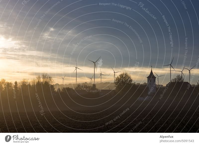 Frischer Wind für die Kirche Nebel Windmühlen Windkraft Windkraftanlage Windrad Erneuerbare Energie Energiewirtschaft Elektrizität umweltfreundlich Umweltschutz