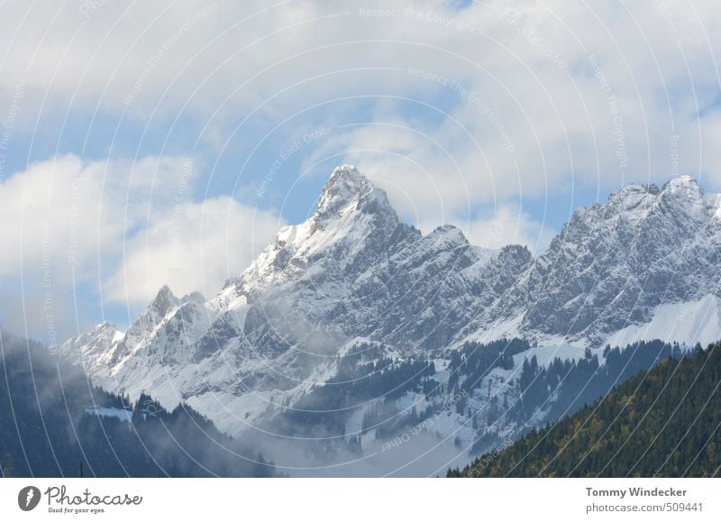 Montafon Freizeit & Hobby Ferien & Urlaub & Reisen Tourismus Winterurlaub Bergsteigen Skigebiet Bergsteiger Natur Landschaft Wolken Schönes Wetter Schnee Felsen